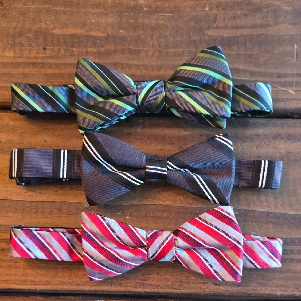Claiborne Striped Bow Tie Set - Green, Red, Black